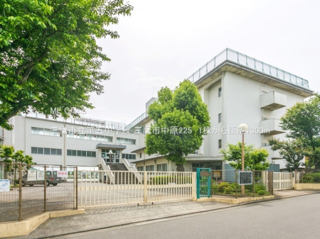 ӊ wZ 1300m OsܒwZ