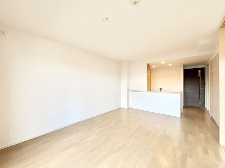 ���r���O ���Ƒ��̓��₩�Șb�����ŕ�܂�閾�邢���r���O  