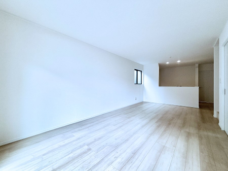 ���r���O �Z�ޕ��̌��������o�����A�C���e���A���l����̂��y���݂ȃ��r���O�ł��I 