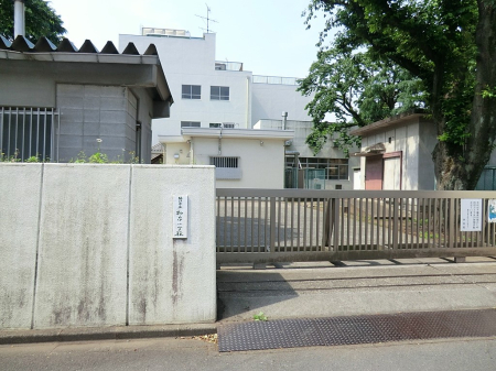 ӊ wZ 400m ]sa򏬊wZ