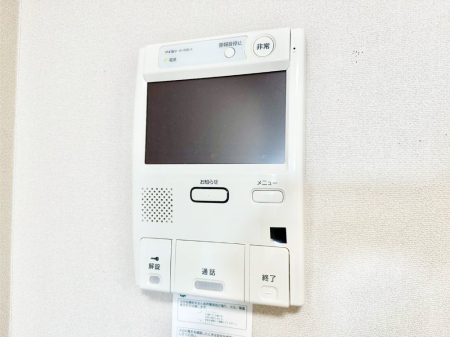 ���̑����� TV���j�^�[�t�C���^�[�t�H�����t���Ă��ăZ�L�����e�B�[��  