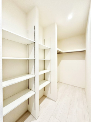 ���̑� ���r���O�ƃT�j�^���[����o����ł���E�H�[�N�C���N���[�[�b�g