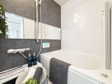 ���� ����̔�������Ă���閾�邢�������̂���o�X���[��