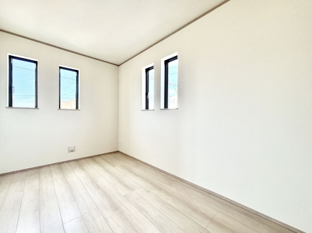 �q������ �Q�ʍ̌��Ŗ��邳�����ʂ��ǍD�I