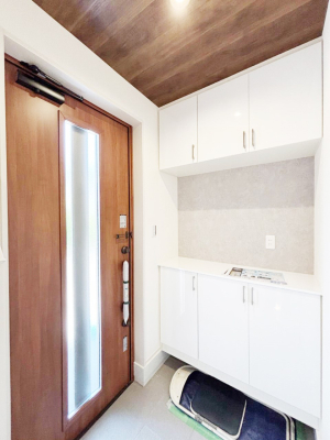  ʔ͂Ƒ̎ʐ^G߂̃CeAŏIƂĉoł܂  