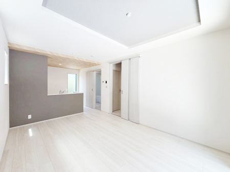 rO Ƒ̓₩Șbŕ܂閾邢rO  