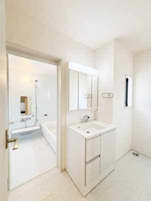 ʑEʏ [͂Ƌ@\ɗDꂽʉϑ  