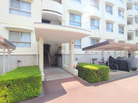 �G���g�����X -