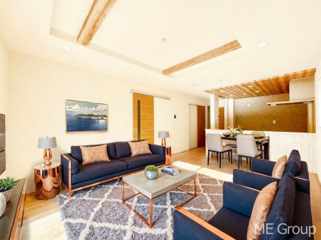 ���r���O �Ƒ��̘a�₩�ȉ�b���������Ă������B�J�����̂��郊�r���O�ł��@���Ƌ��CG�ł�