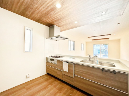 �L�b�`�� �����g���L�b�`��������A�g���₷�����������̂��₷���ɂ������܂����B