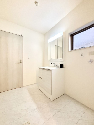 ���ʑ�E���ʏ� ����