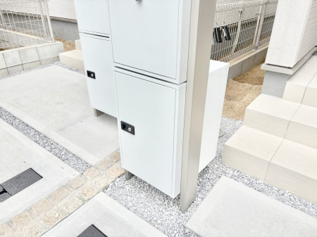 ���̑� ���玞�̉ו��̎󂯎��ɕ֗��ȑ�z�{�b�N�X