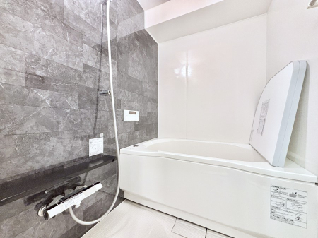 ���� ����̔�������Ă���閾�邢�������̂���o�X���[��  