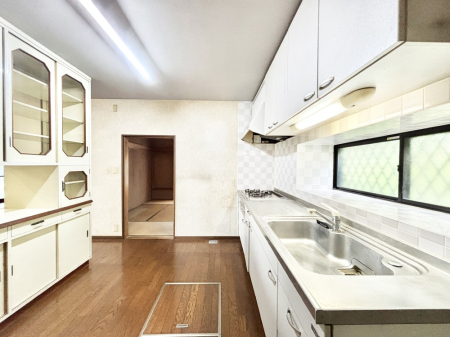 Lb` ȞЕtX[YɁIJbv{[hݒuς݂̃Lb`Xy[XB