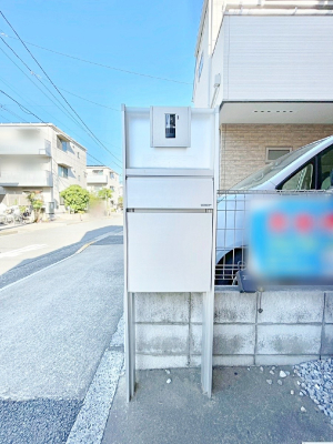 ���̑� �\�D�E�C���^�[�z���E�|�X�g���ЂƂɏW��B�G���g�����X�ɂȂ��ރV���v���f�U�C���B