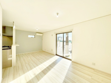 ���r���O �A�N�Z���g�N���X���������ȃ��r���O�B�Ƒ��ł̂�т肭�낰��L�X�X�y�[�X�B