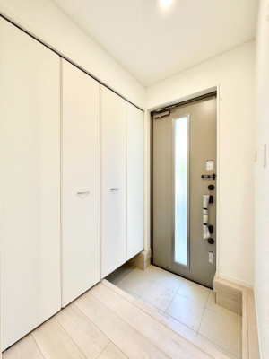 ���� �U�炩�肪���Ȍ��ւ��X�b�L���̌��֎��[�t 