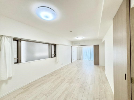 rO Ƒ̓₩Șbŕ܂閾邢rO