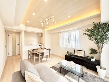 ���r���O ���Ƒ��̓��₩�Șb�����ŕ�܂�閾�邢���r���O