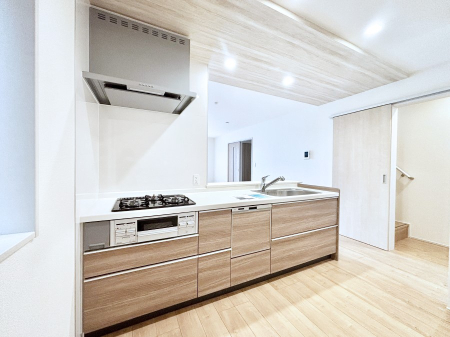 �L�b�`�� �������������I�ɁA�y�����I�V�X�e���L�b�`��  