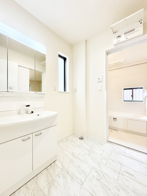 ���̑� �g�x�x���X���[�Y�ɂ����Ȃ���E�ߏ�B  