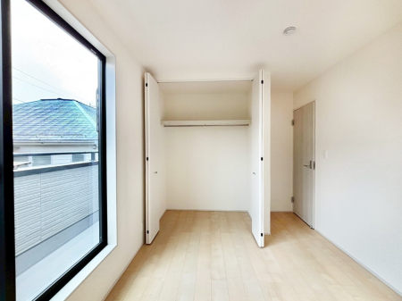 ���̑����� �o���R�j�[���J�������v���X���Ă����m��  