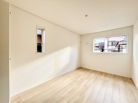 ���̑����� 2�ʍ̌����m�ۂ������邢��ԁB�Ƒ��݂�Ȃ����K�ȕ�炵����������݌v�ł��B�@