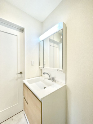 ���ʑ�E���ʏ� ���邢���ʏ��͖����̐g�x�x���y�����ł����Ⴂ�����ł��B