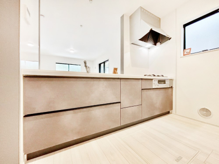 Lb` u₩ȕʂ蔲Lb`B̂Ŗ邭Cɂ𗧂܂B