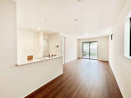 rO 傫ȑ͊JoAՂ̗zSn悭KɊ