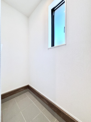 ���� �V���[�Y�C���N���[�N�t���̌��ցB�Ƒ��S���̌C��J��Ȃǂ���������[�ł��܂��B