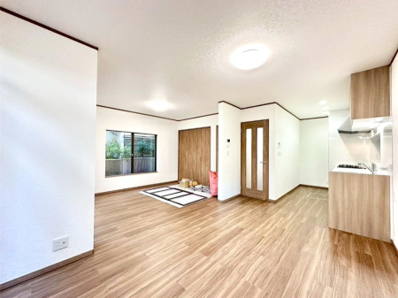 ���r���O �Z�ޕ��̌��������o�����A�C���e���A���l����̂��y���݂ȃ��r���O�ł��I 