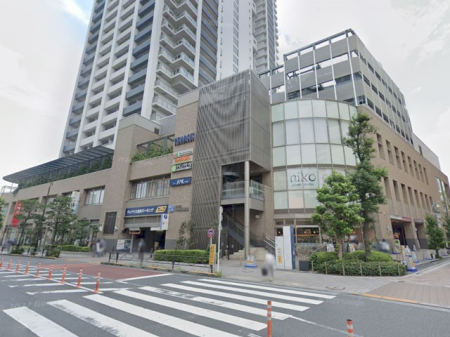 ���ӊ� �V���b�s���O�Z���^�[ 1600m ���B�i�V�X�����u���C�g�R�[�g