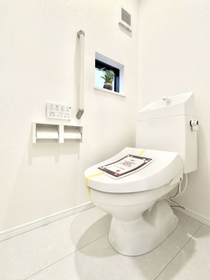 �g�C�� �g�C����1�K��2�K���ꂼ��ɔz�u����Ă��ĂƂĂ��֗��ł��B 