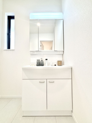 ���ʑ�E���ʏ� �傫�����₷���O�ʋ��Ő�����������ʑ�́A�g�����Ȃ݃`�F�b�N�┧�̂������ɂ������߂ł��B 