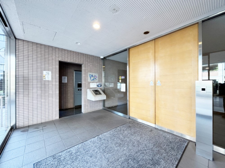 �G���g�����X �Z�L�����e�B���S�̃I�[�g���b�N