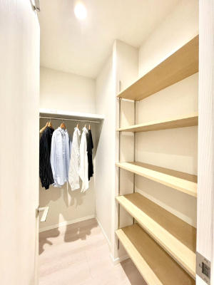 ���̑����� �L�����[�B�|�������G�߂̏��������[���邱�Ƃ��ł��܂��B