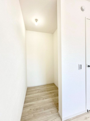 ���̑� �E�H�[�N�C���N���[�[�b�g�t���Ő�����Ԃ��L�����p�ł��܂��B