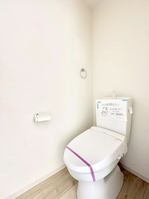 �g�C�� �g�C����1�K��2�K���ꂼ��ɔz�u����Ă��ĂƂĂ��֗��ł��B 