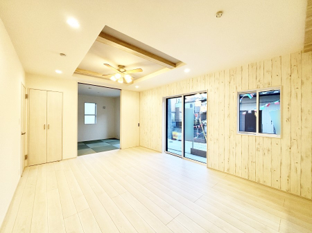 ���r���O �傫�ȑ����炽���Ղ�̗z���ƕ����������郊�r���O