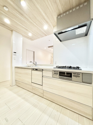 �L�b�`�� ���������Ȃ��炲�Ƒ��Ƃ̉�b���y���߂�ΖʃJ�E���^�[�L�b�`��