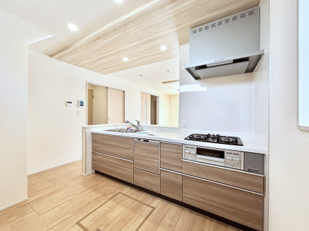 �L�b�`�� �������������I�ɁA�y�����I�V�X�e���L�b�`��  