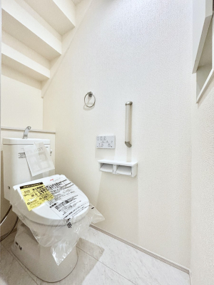 �g�C�� �g�C����1�K��2�K���ꂼ��ɔz�u����Ă��ĂƂĂ��֗��ł��B 