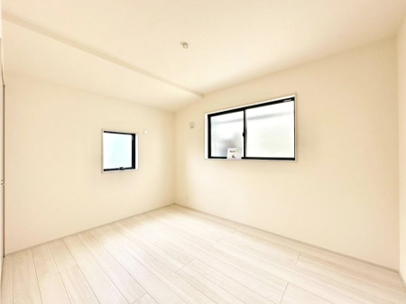 �q������ �Q�ʍ̌��Ŗ��邳�����ʂ��ǍD�I