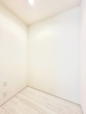 ���̑����� ���r���O���[�B�����Ɏ��[������ƕ����W�܂�LDK���X�b�L���Еt�������ł��ˁB  