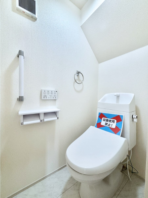 �g�C�� �g�C����1�K��2�K���ꂼ��ɔz�u����Ă��ĂƂĂ��֗��ł��B 