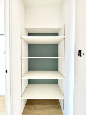 ���̑����� �L�����[�B�|�������G�߂̏��������[���邱�Ƃ��ł��܂��B