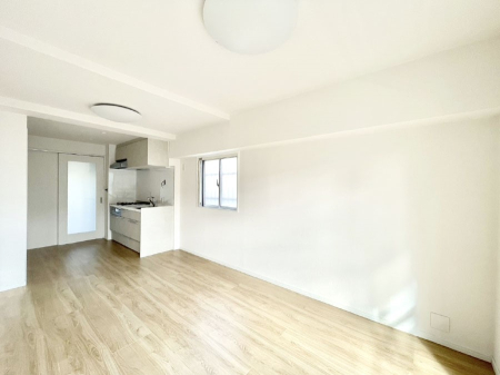 ���r���O ���Ƒ��̓��₩�Șb�����ŕ�܂�閾�邢���r���O  