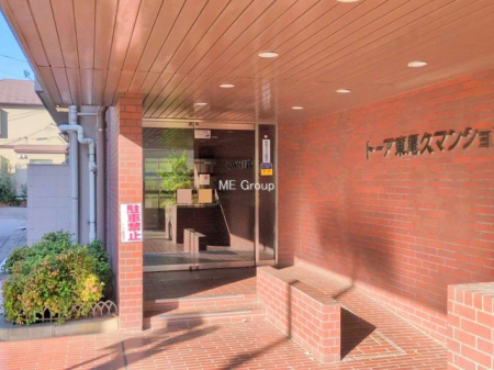 �G���g�����X �O�� �Y��ȃG���g�����X�́A���Z�҂�D�����}������Ă���܂�  