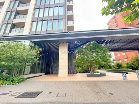 �G���g�����X -